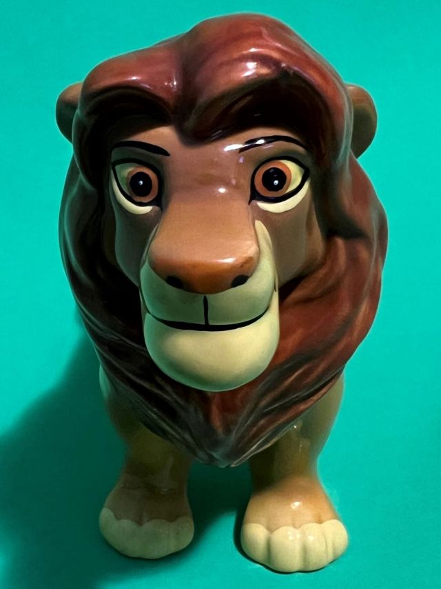 The Lion King ‘Simba’ Ceramic Figurine | Disleelandia