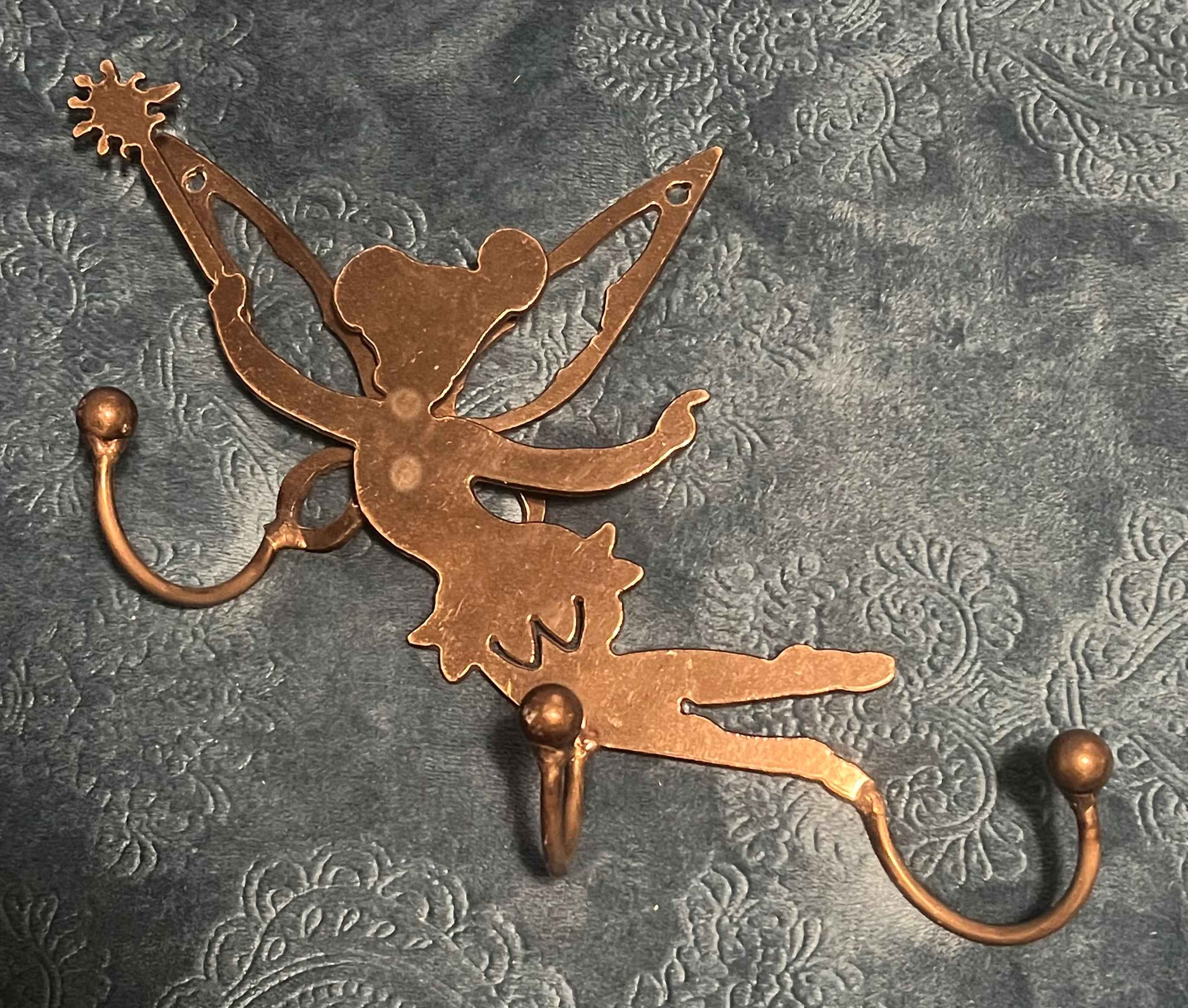 Disney’s Tinker Bell Metal Clothing Hanger | Disleelandia